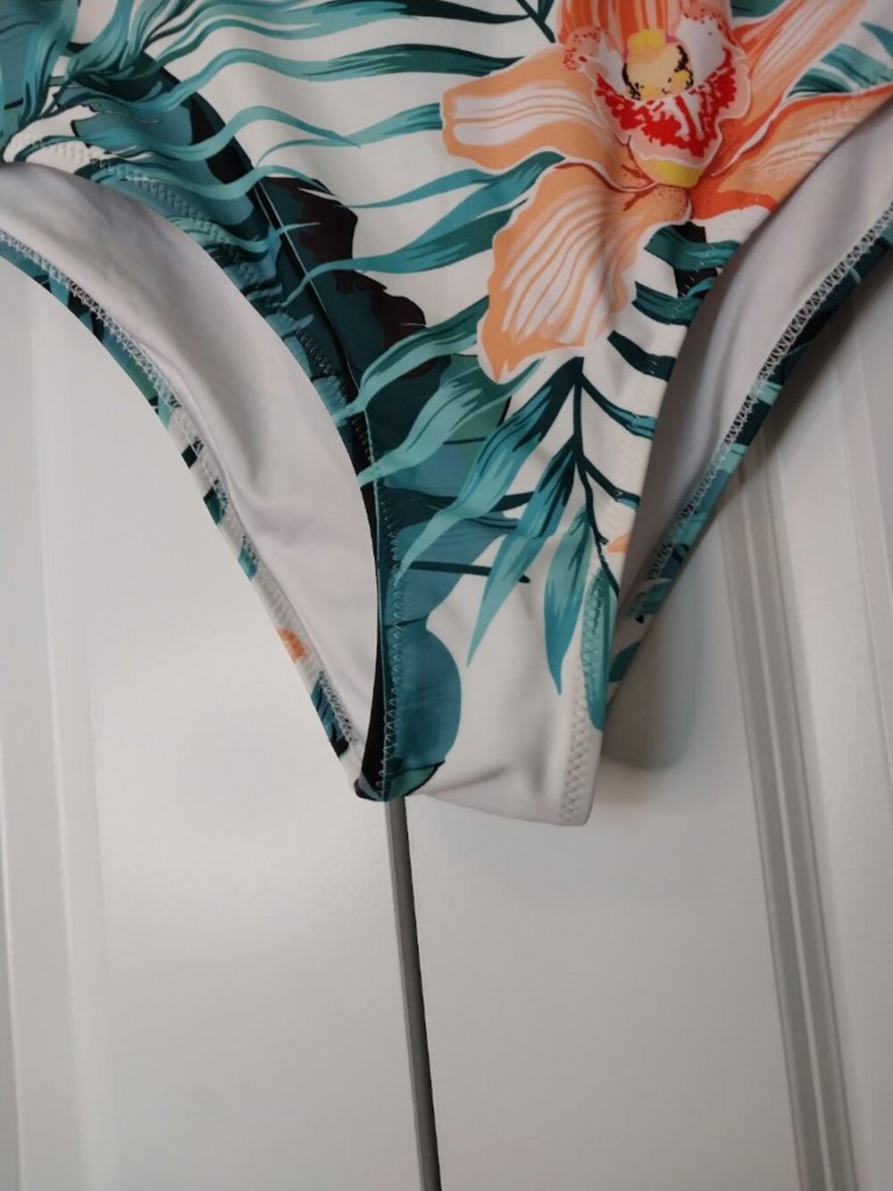 Cupshe Floral Ruffle Plus Size Bikini - Picture 11 of 13